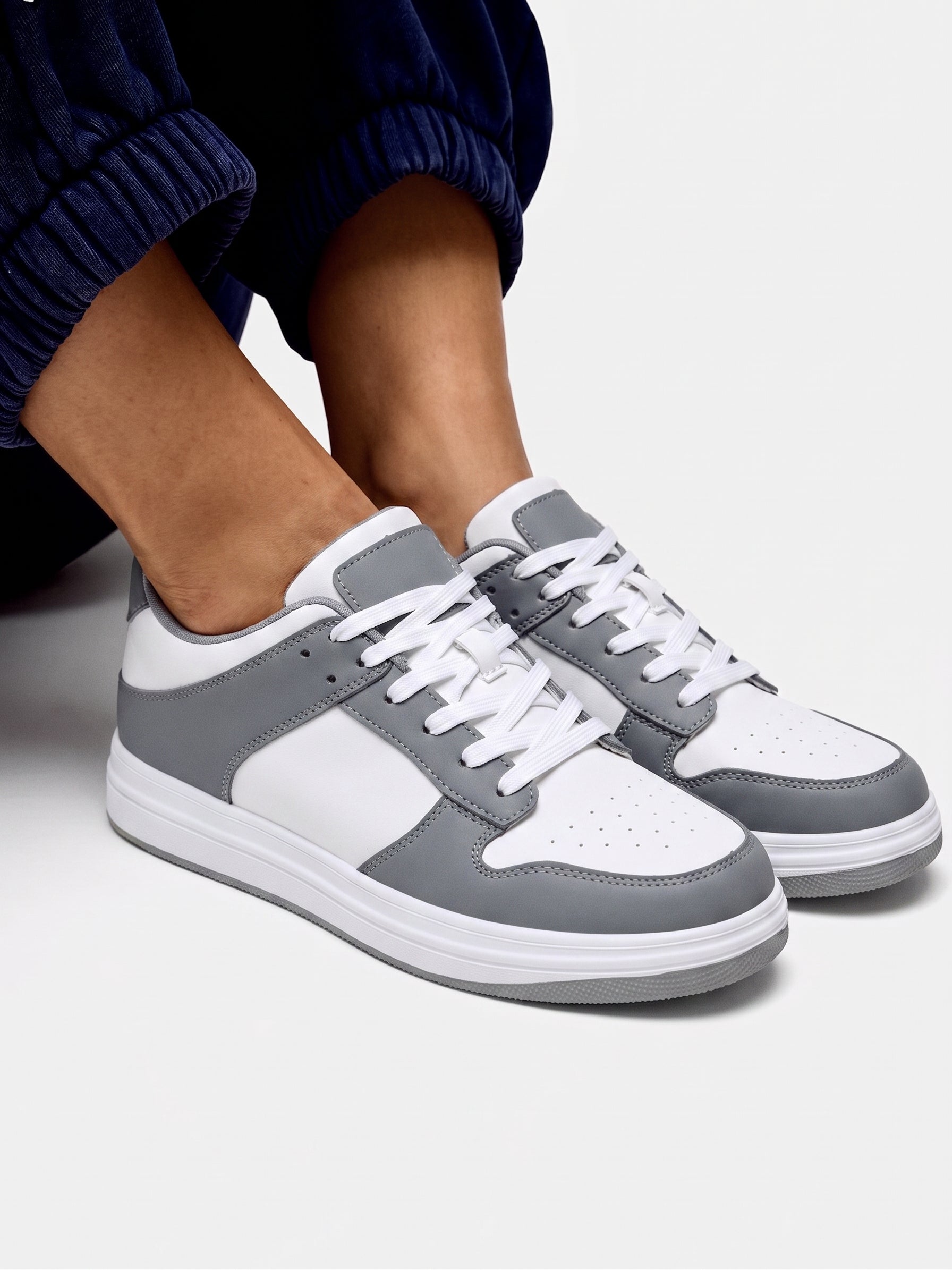 #color_gris