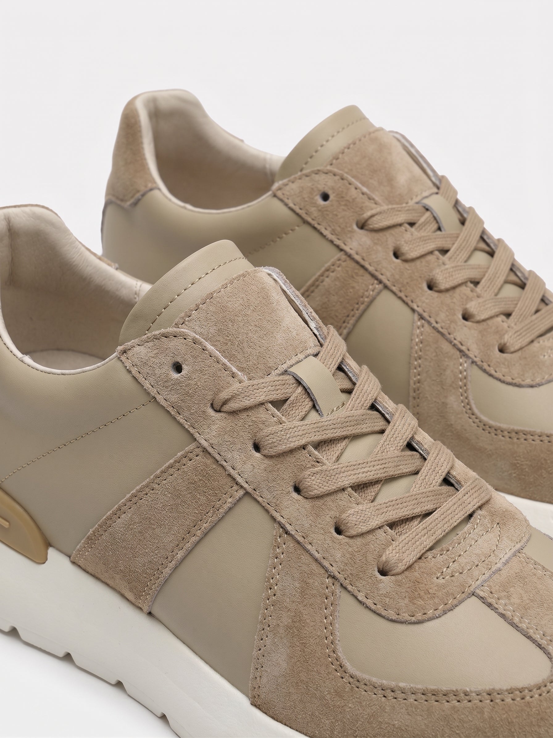 #color_beige