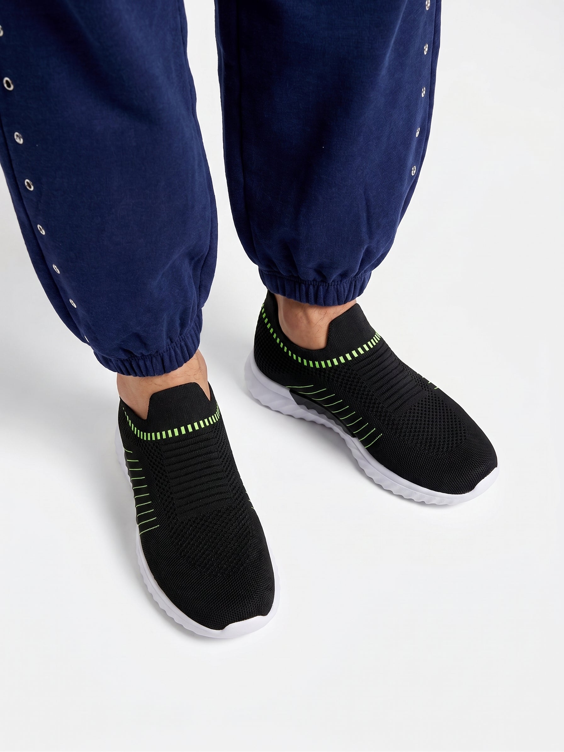 #color_negro-verde