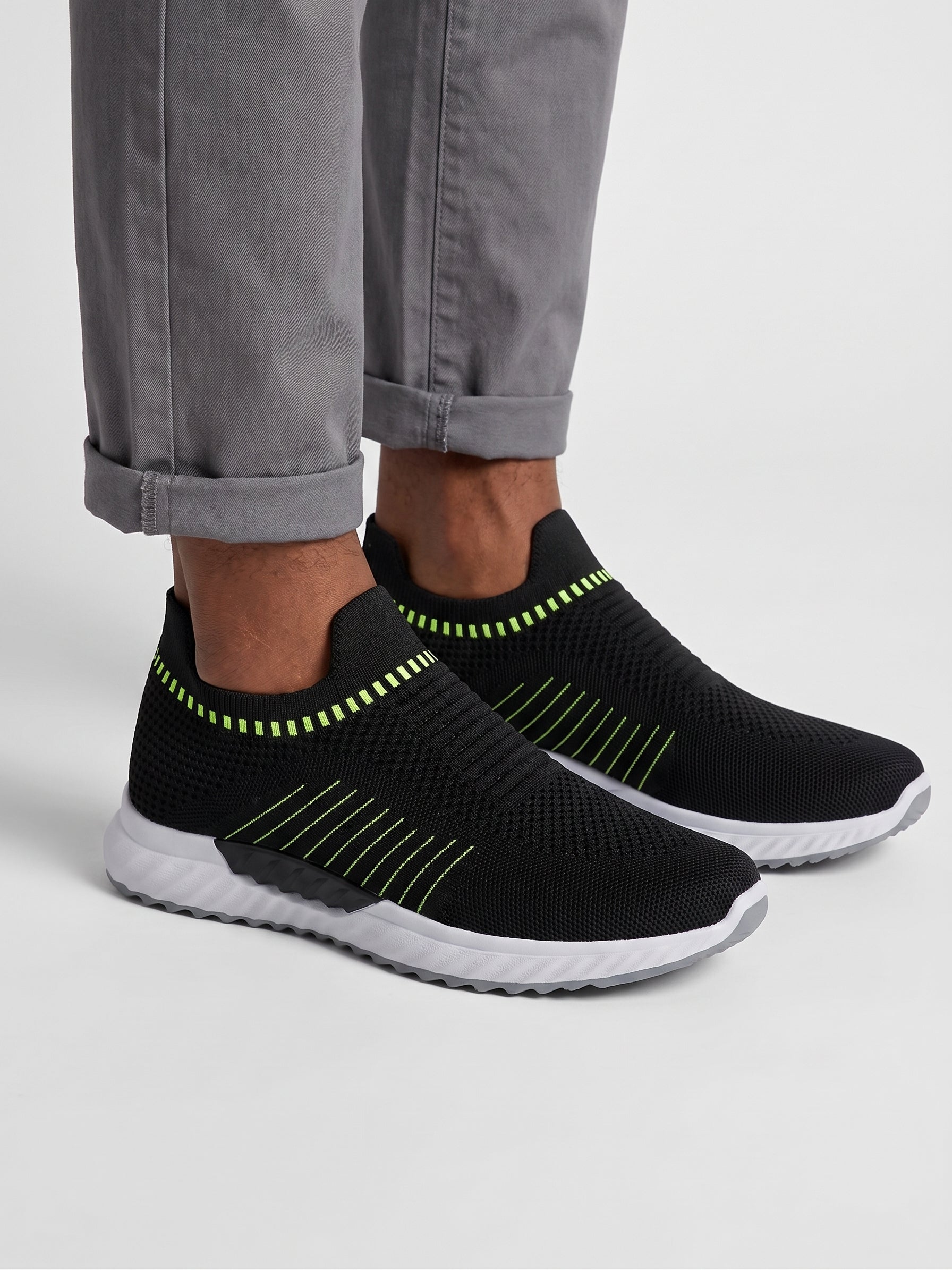 #color_negro-verde