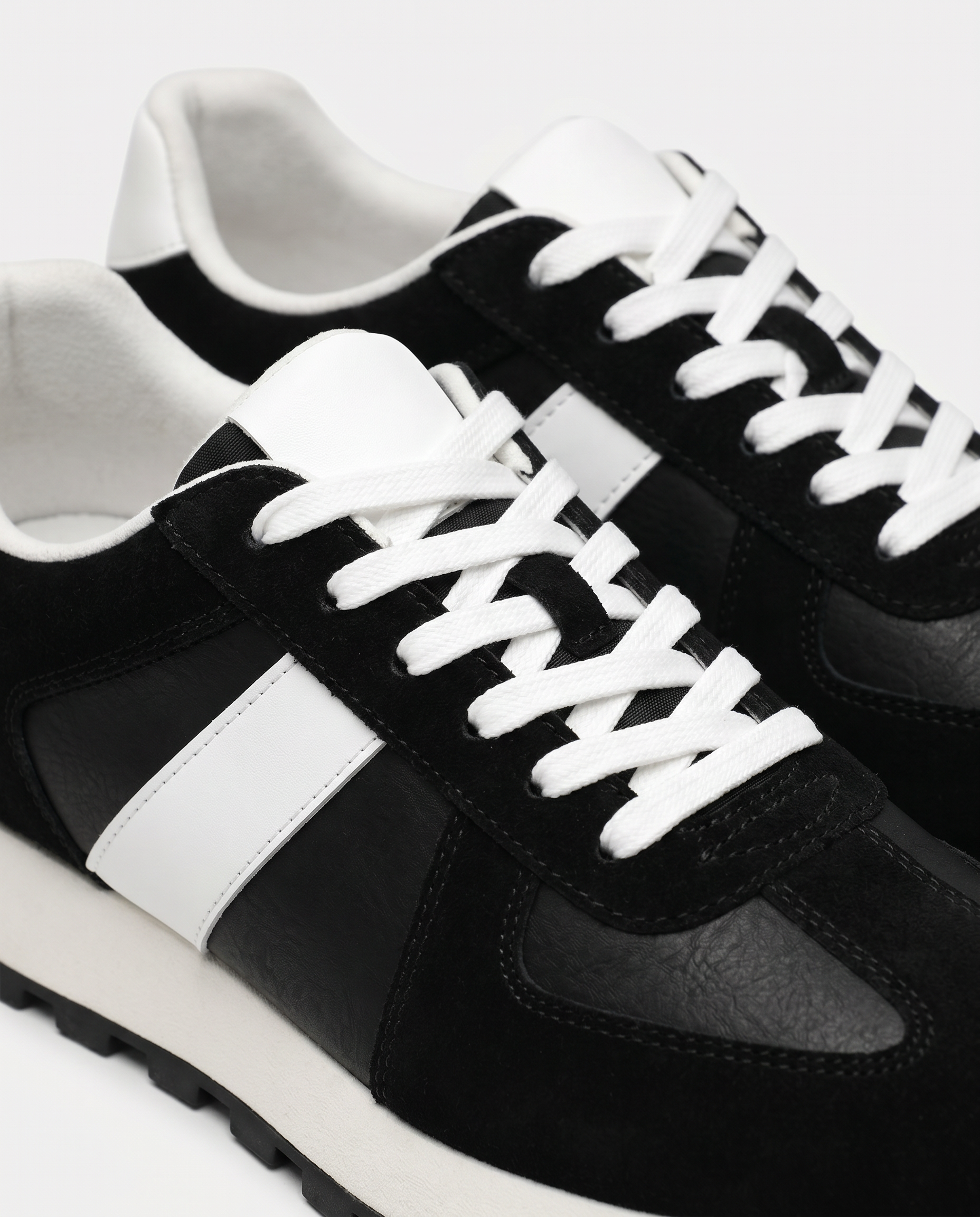 #color_negro